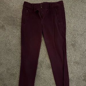Womens capris. Maroon. Zip pockets. Great for work.